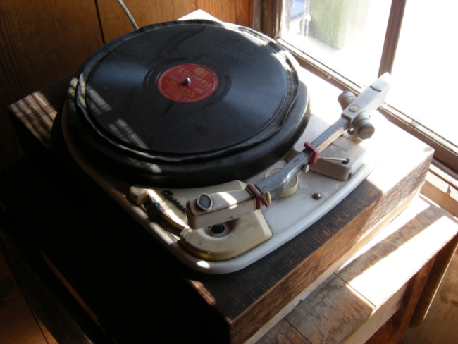 Phonograph in Ricketts Lab